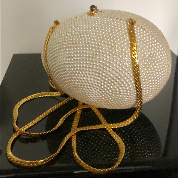 Pearl egg with amethyst clasp evening bag mint - Picture 4 of 12